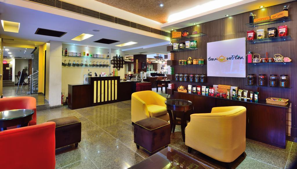 Crossroads Hotel Gurgaon Esterno foto