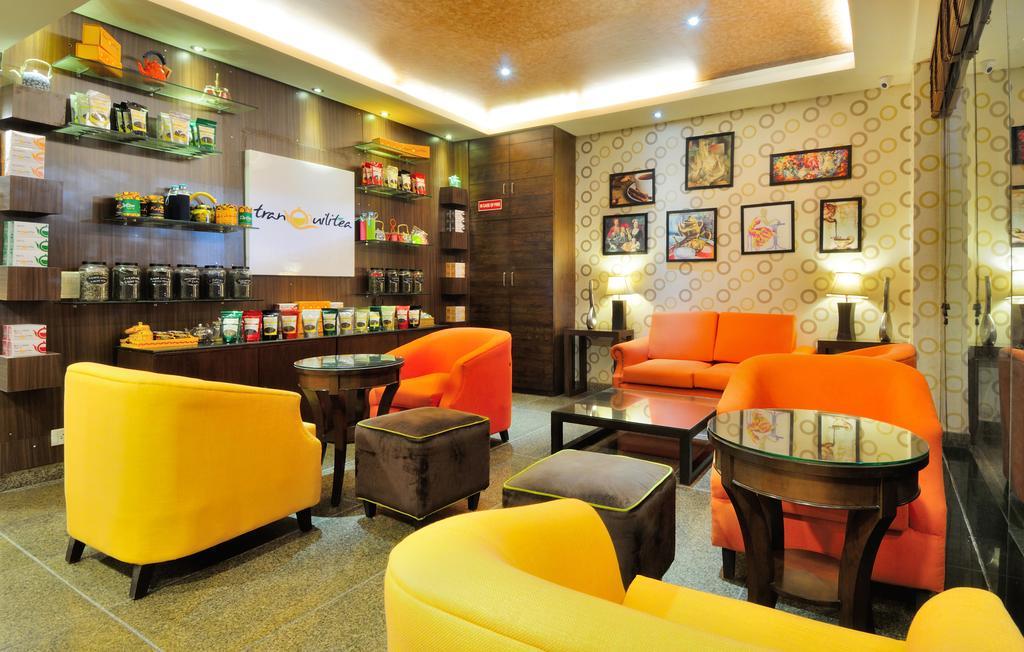 Crossroads Hotel Gurgaon Esterno foto